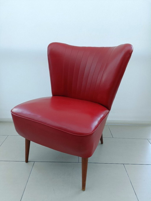 Stoel à cocktail rétro vintage, skai leder zetel du milieu du siècle. Fauteuil cocktail d'exposition vintage, années 1950.