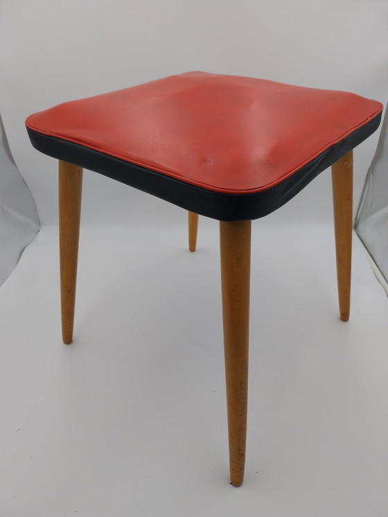 Image 1 of 1 sgabello con seduta in pelle skailed. Molleggiato anni '50