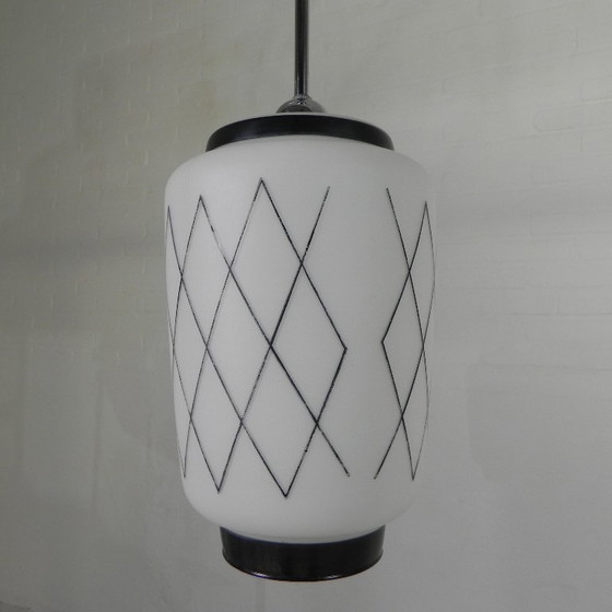 Image 1 of Vintage hanglamp met opaline kap met zwarte decoratie, jaren 50