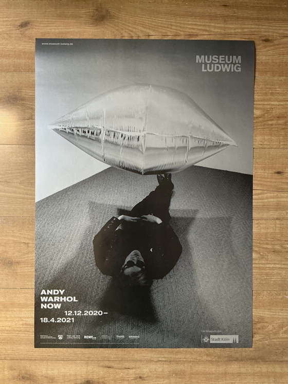 Image 1 of Affiche de l'exposition Andy Warhol NOW au musée Ludwig

