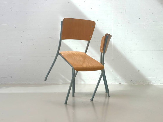 Image 1 of Set aus 6 Formschöne Stapelstühle von Stella, Schweiz, 1950er Jahre