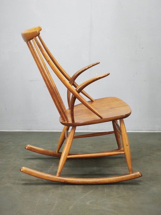 Rocking chair Danish Modern Illum Wikkelsø par Niels Eilersen, années 1960 – Wood (photo 12 of 12)