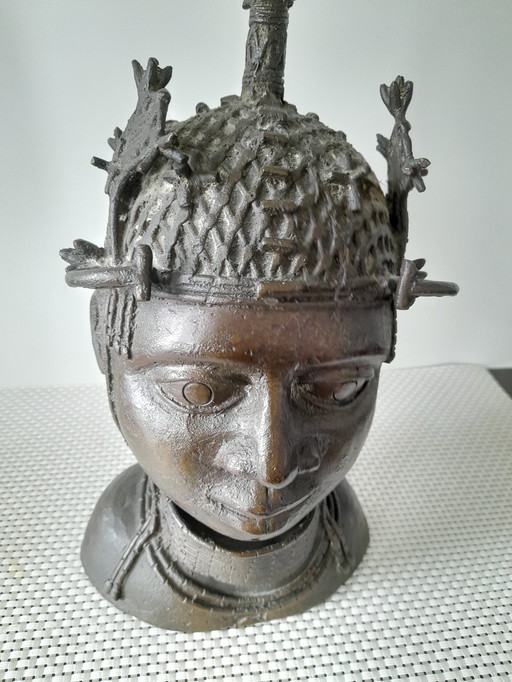 Bust Benin Nigeria