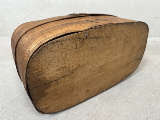 Image 1 of Boîte en bois ancienne - boîte à fromage