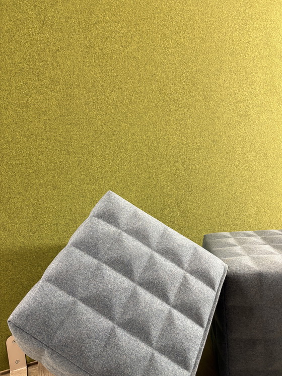 Image 1 of 2x BuzziSpace BuzziCube 3D akoestische zitkrukken – In zeer goede staat