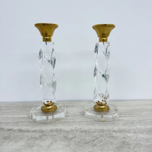 Juego de 2 candelabros retorcidos de lucita, años 70