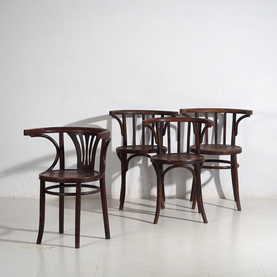 Sedie antiche Thonet con braccioli (c.1920). Set di 4 pezzi #3 – Poltrone (photo 4 of 40)