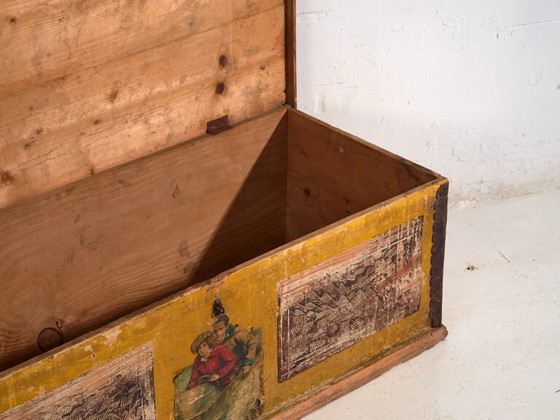 Antique trunk with metal structure (c.1920) #2 – Travel bags (photo 22 of 40)