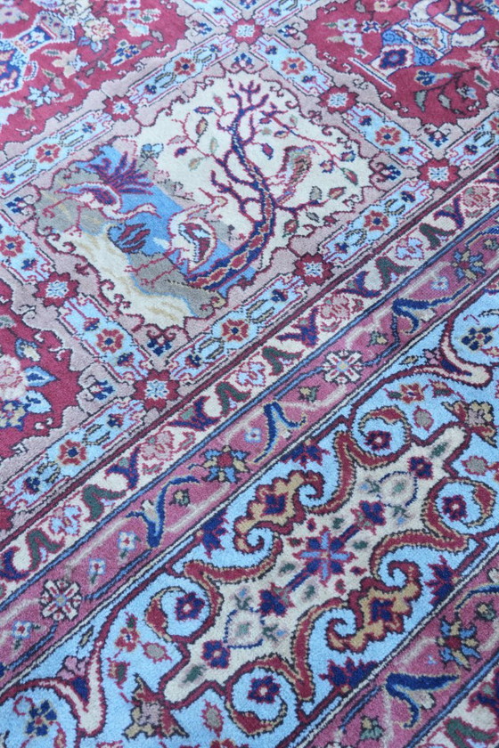 Image 1 of Großer orientalischer Teppich mit eleganten Mustern und schönen Farben, 397 x 304 cm