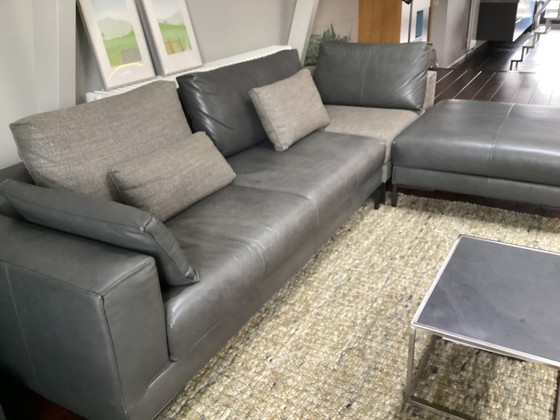 Image 1 of Design on Stock Bank Aikon Lounge