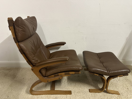 Image 1 of Kengu Sessel con Fußhocker Elsa e Nordahl Rybo Rykken