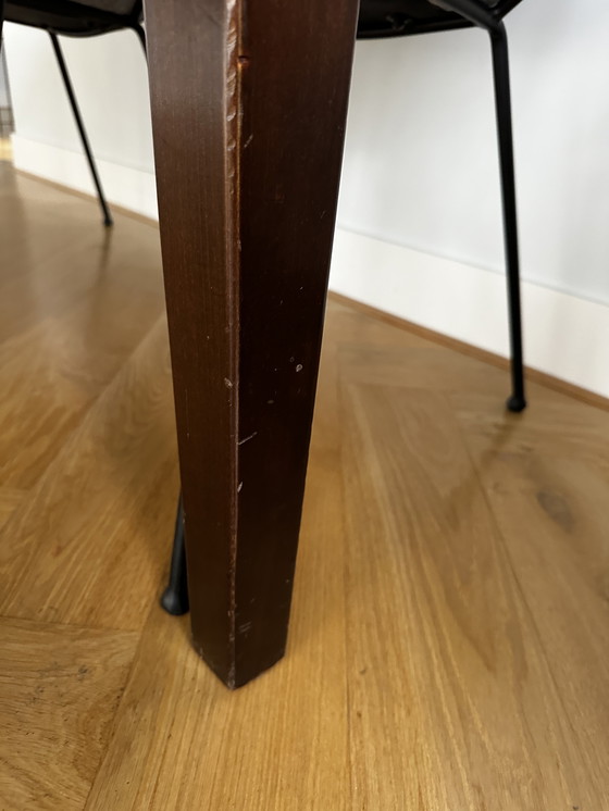 Image 1 of Table à manger classique en bois