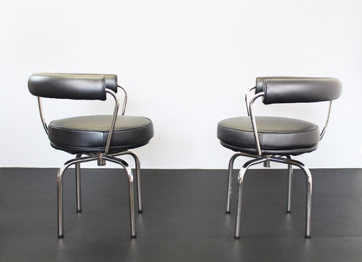 2xSeat Lc7 Le Corbusier Cassina Charlotte Perriand