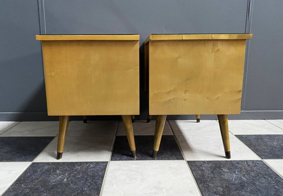 Image 1 of Juego de mesitas de noche de madera con tapa de cristal, años 60