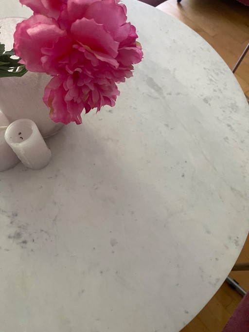 Round Marble Table