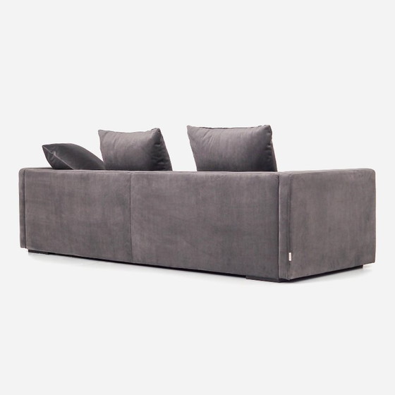 Image 1 of Divano KOPENHAGA in velluto grigio, design scandinavo