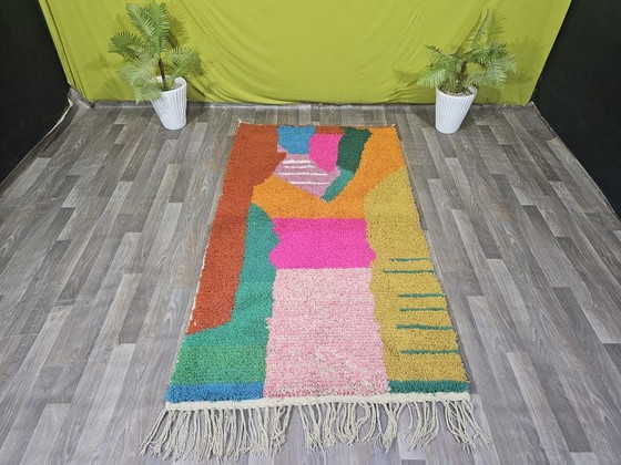 Handgeknüpfter marokkanischer Teppich mit farbenfrohen Mustern, 250 x 150 cm – Aime Té, Teppiche & Läufer (photo 9 of 9)