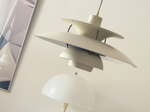 Louis Poulsen PH5 Classic White Pendant Lamp Poul Henningsen
