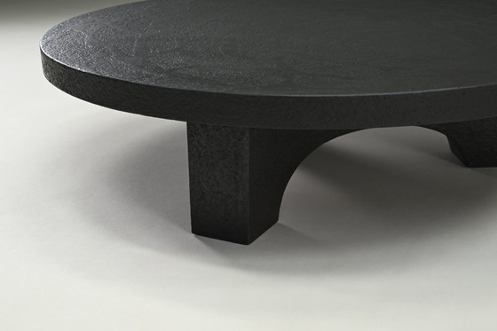 Image 1 of Tavolino da caffè in resina nera in stile brutalista, anni '70, Paesi Bassi.