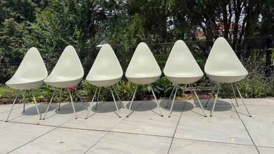 Image 1 of 6 original Fritz Hansen Drop Chairs, model 3110