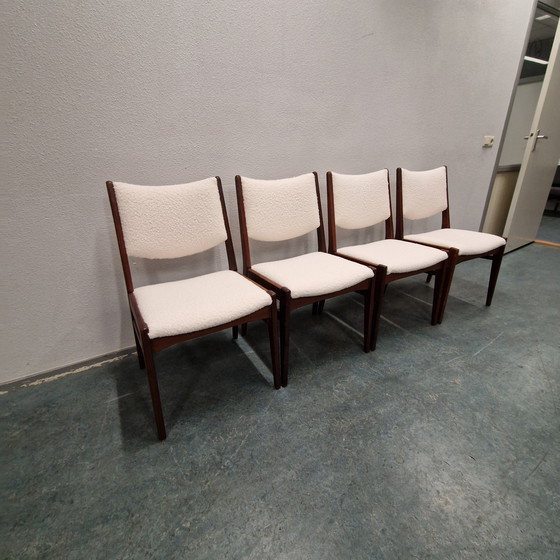 Image 1 of Set di 4 sedie danesi vintage rivestite di recente