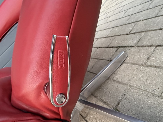 Image 1 of Poltrona relax Jori Symphony, recente, in pelle Celia rossa, taglia media, in ottime condizioni!