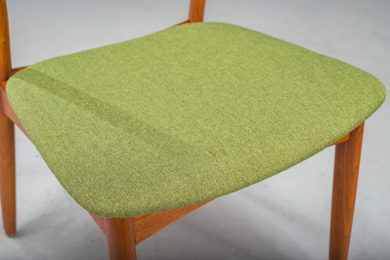 Image 1 of Set eetkamerstoelen van teak toegeschreven aan R. Borregaard voor Viborg, 1970