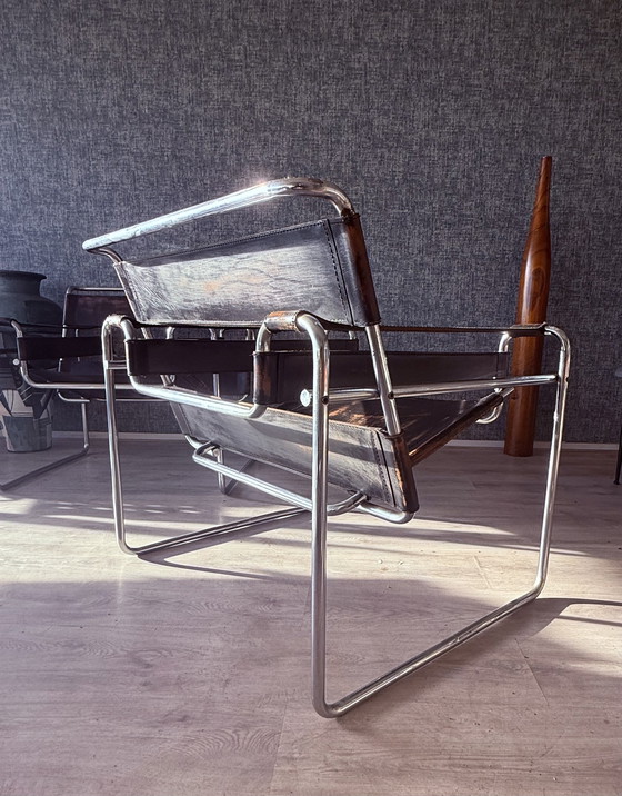 Image 1 of 2 vintage Gavina/Knoll Wassily Model B3 fauteuils, circa jaren 60