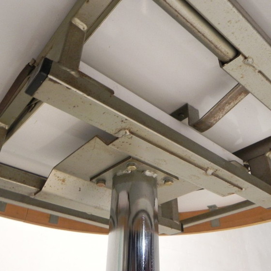 Image 1 of Round vintage dining table diameter 100 cm, extended 135 cm, 1970s