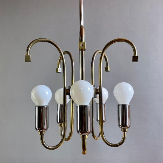 Image 1 of Lampada a sospensione a cinque luci in ottone/cromo di metà secolo moderno del 1960