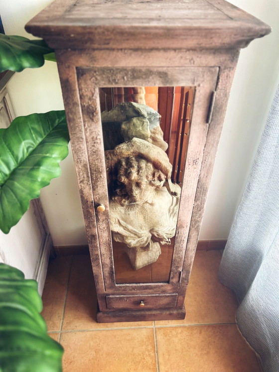 Antik-Stil, patinierte Vitrine – Wood (photo 10 of 14)