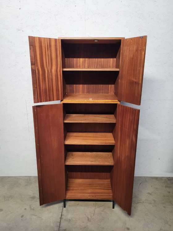 Image 1 of 2-delige (losse delen) vintage hoge opbergkast – 1960s – Echt houtfineer