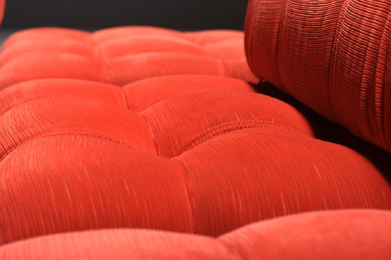 Image 1 of Modulaire bank Mario Bellini "Camaleonda" in rood ribfluweel - Vroege B&B Italia ed.
