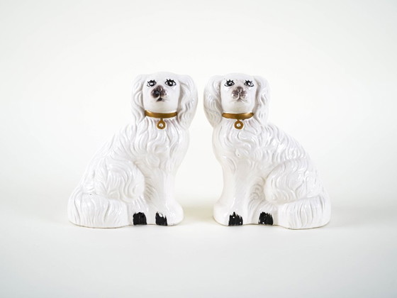 Image 1 of Figuritas de perros de cerámica, estilo inglés, década de 1970, hechas en Inglaterra.