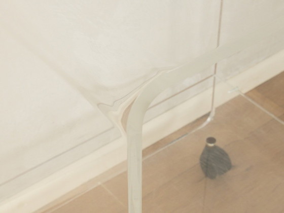 Image 1 of Tavolino laterale in acrilico anni '60, Vintage