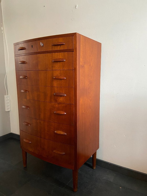 Image 1 of Vintage Danish chest of drawers with 8 drawers