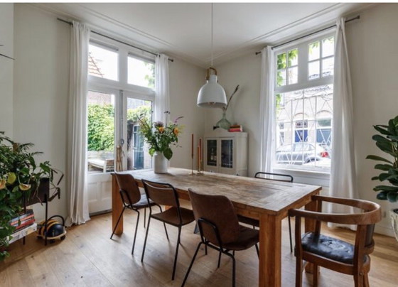 Image 1 of Hübsch - tafellamp wit met goud 