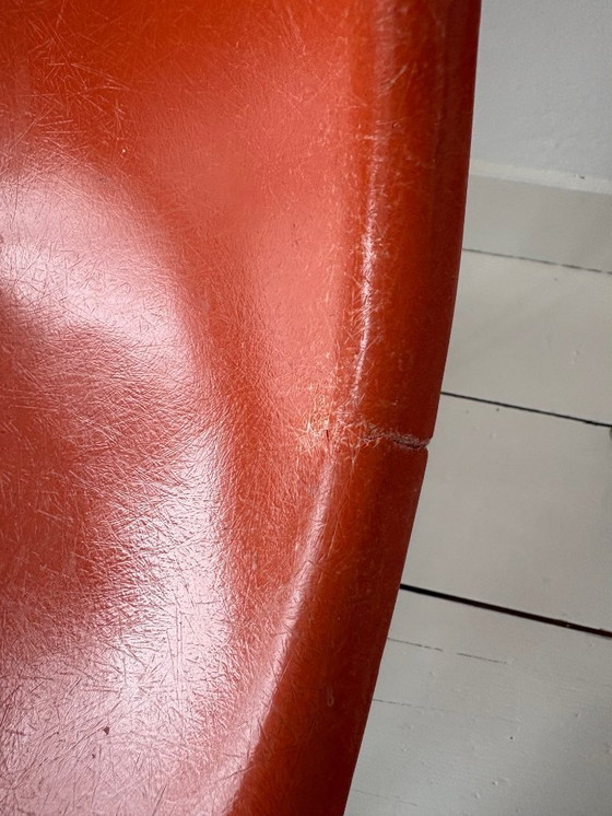 Image 1 of 4 chaises Eames originales en fibre de verre Herman Miller – Orange – Piètement Eiffel (DSR)
