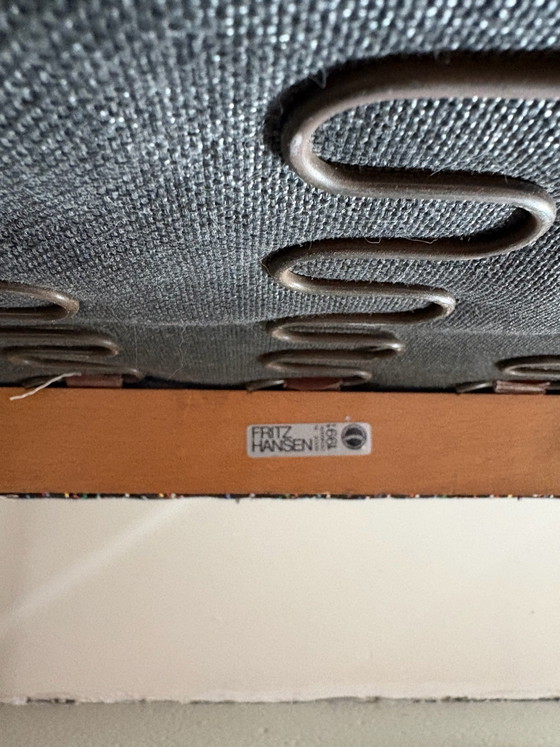 Fritz Hansen model 3303 Arne Jacobsen – 3-5 zitsbanken, Wol, Chroom (photo 15 of 15)