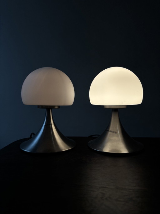 Set Van 2 Mushroom Tafellampen – Touch – Glass (photo 2 of 6)