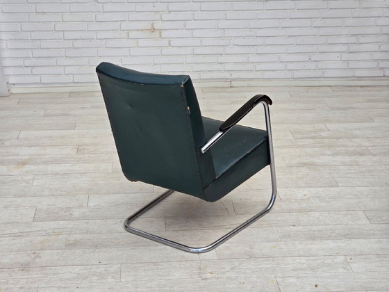 Image 1 of Fauteuil scandinave des années 1950, de style Bauhaus, en état d'origine.