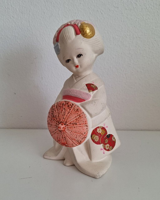traditional Japanese woman figure