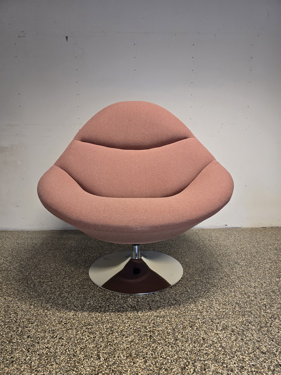 Image 1 of Exclusive design chair inspired by Artifort F557 - large version