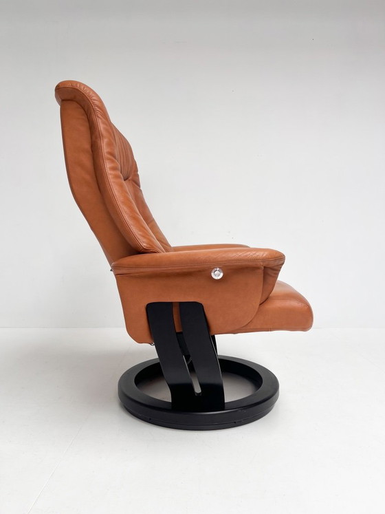 Poltrona reclinabile con pouf Hjort Knudsen, anni '90 – Poltrone relax, Leather, Wood, Vintage (photo 8 of 20)