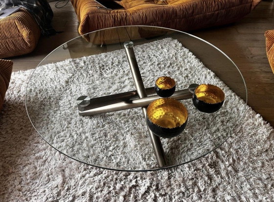 Tavolino rotondo di design con base in metallo – Tavolini da caffè, Aluminium (photo 5 of 6)