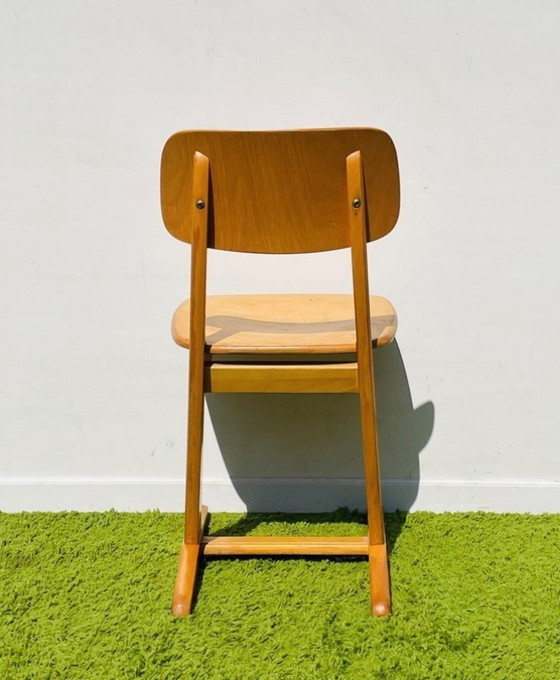 Image 1 of Pupitre y silla de madera Casala. Años 60