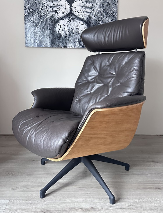 Flexlux ist mit dem Sessel von Hocker Design zufrieden. – Wood, Leather (photo 10 of 10)