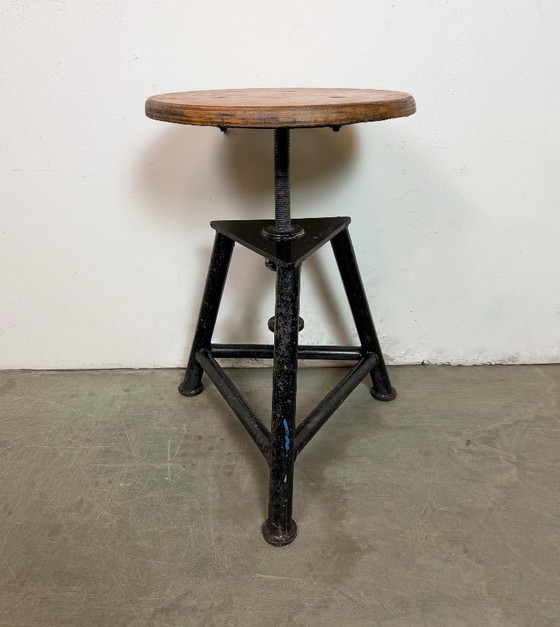 Image 1 of Sgabello girevole industriale nero da officina, anni '60