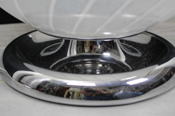 Image 1 of Mid Century Murano tafellamp met draaikolk en chromen voet