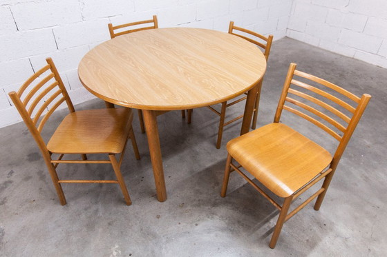 Image 1 of Danish modernist set: convertible round table (114/154cm) + 4 matching chairs, 1980